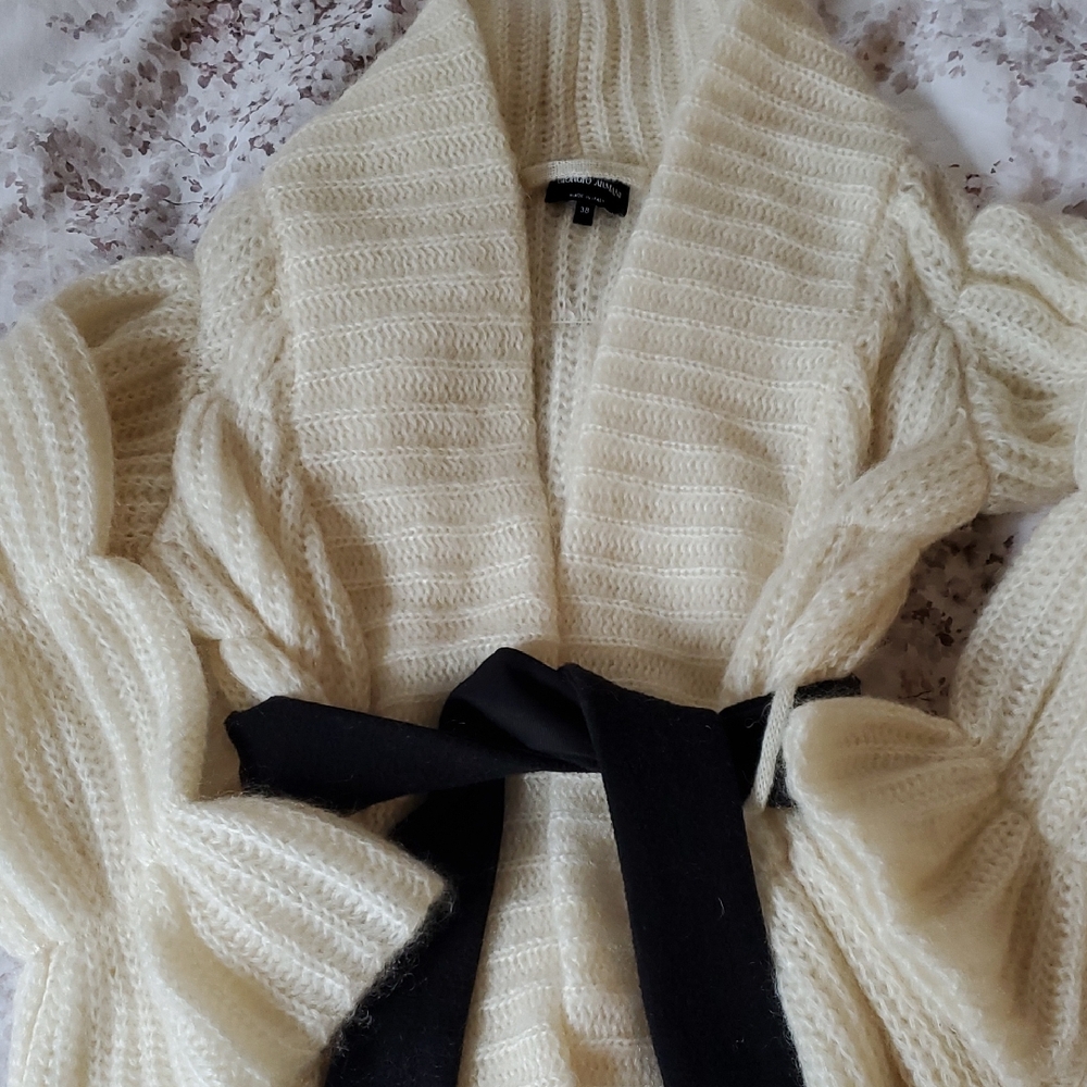 Giorgio Armani Cream Cardigan with Black Belt, 38